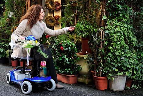 Scooter électrique PMR transportable, compact et démontable